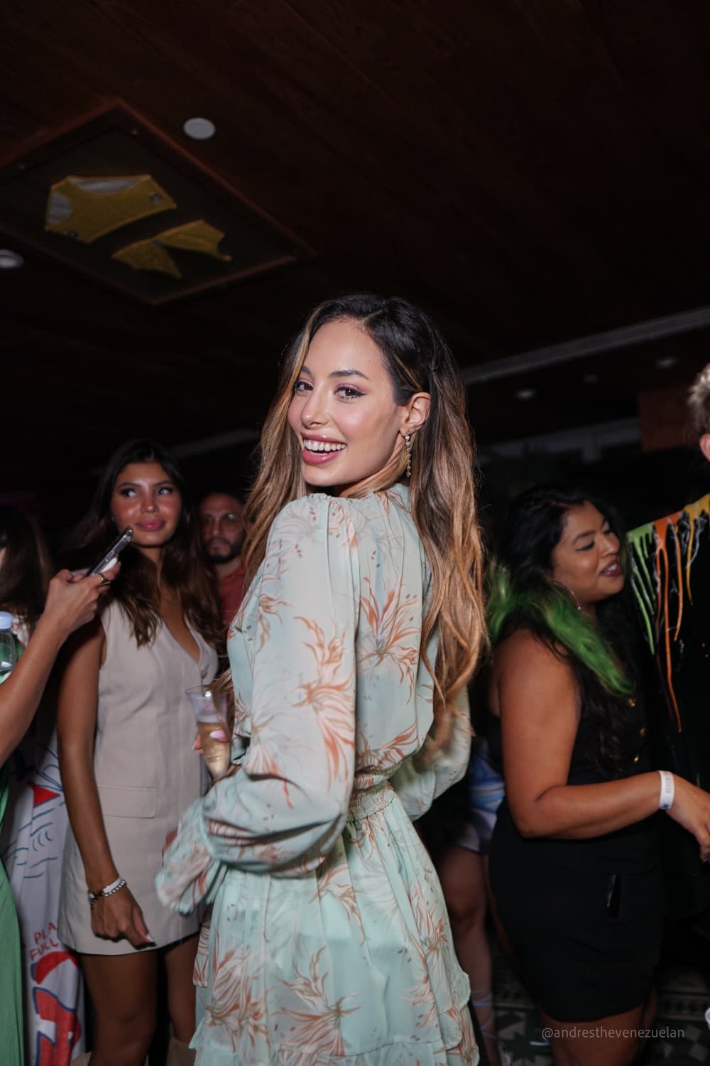 Event coverage, frame 07
