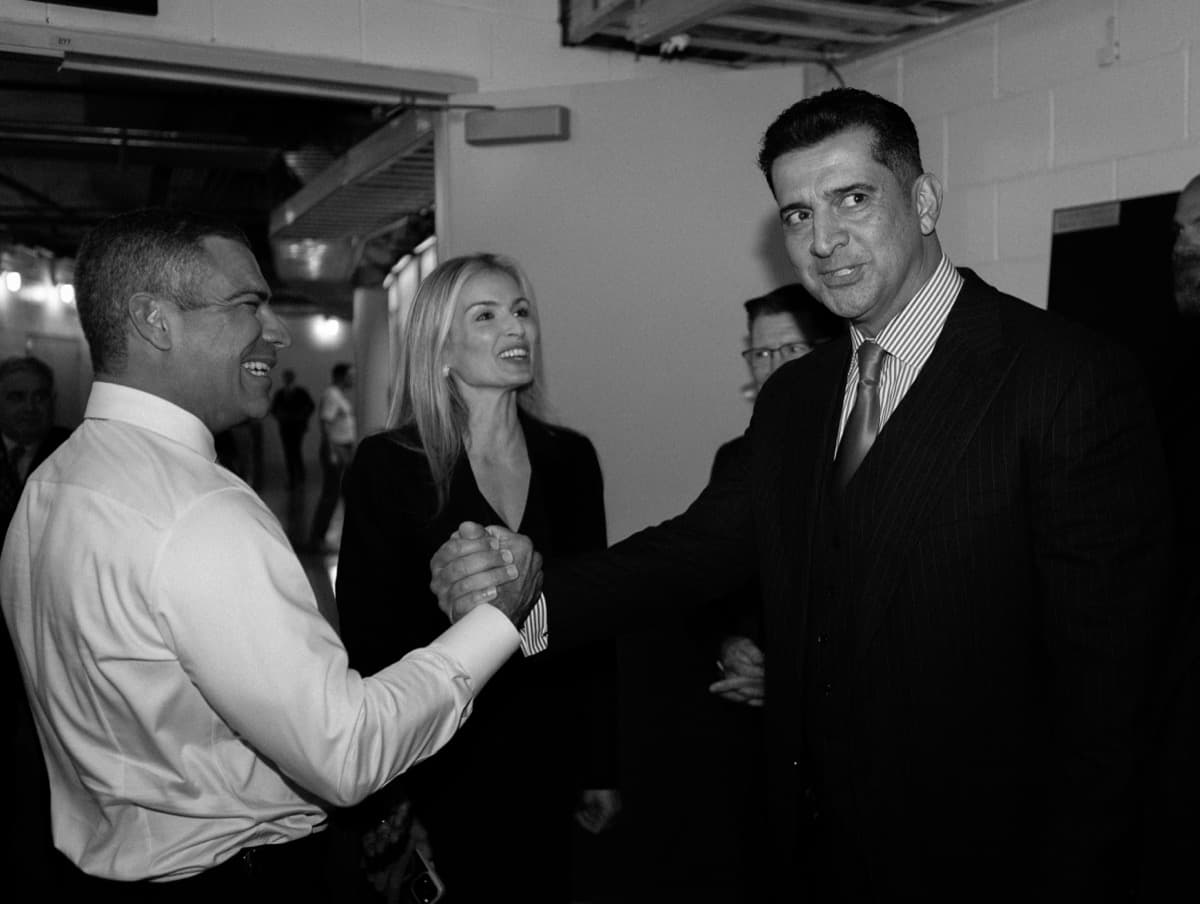 Event coverage, frame 11